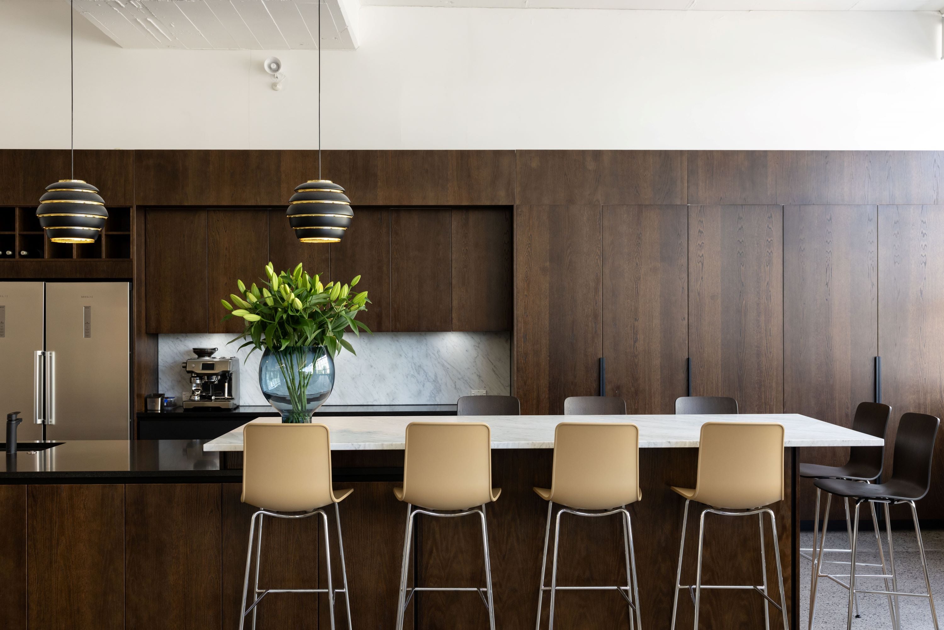Kada Showroom HAL Stools