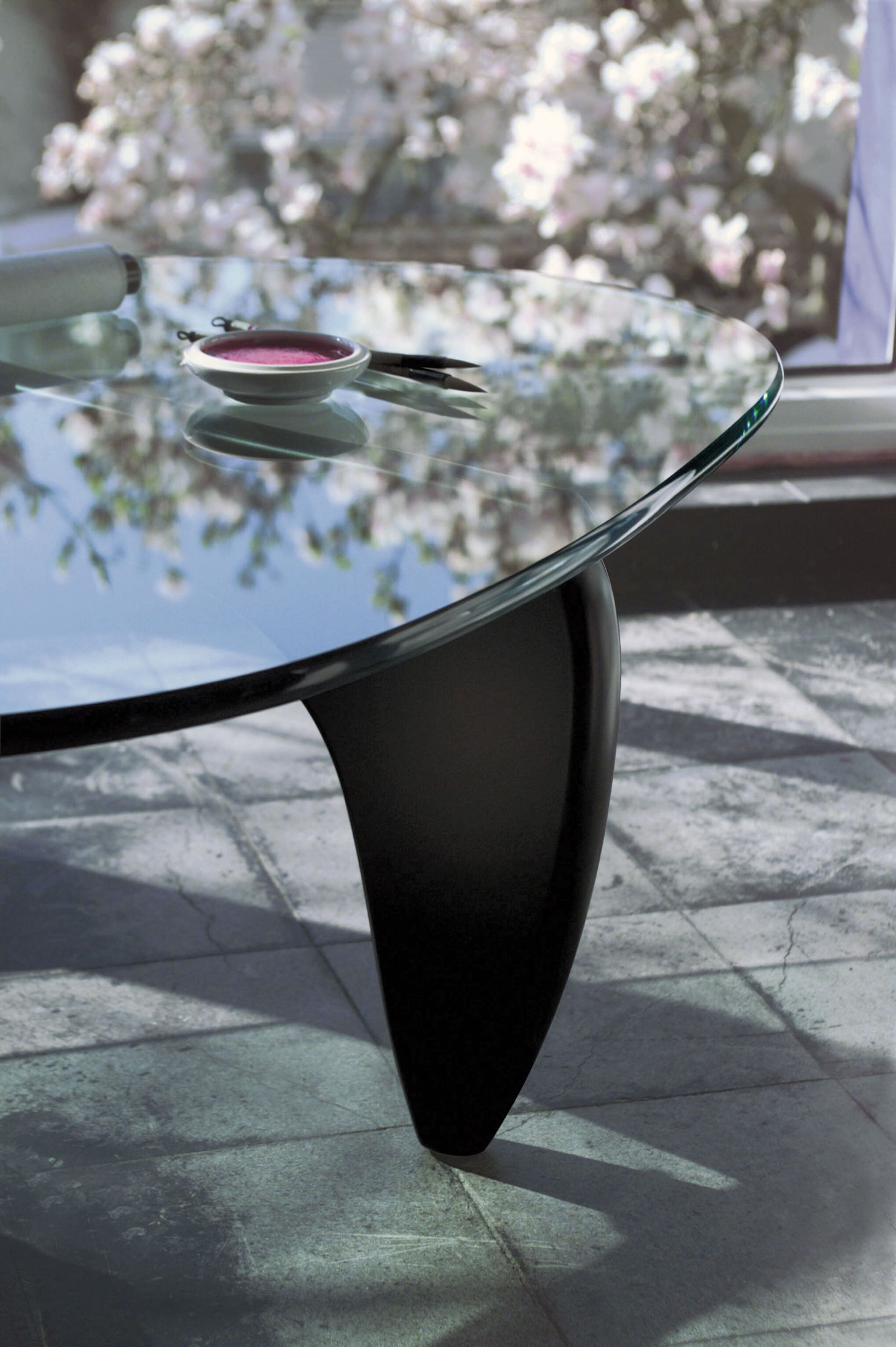 Noguchi_Coffee_Table Detail