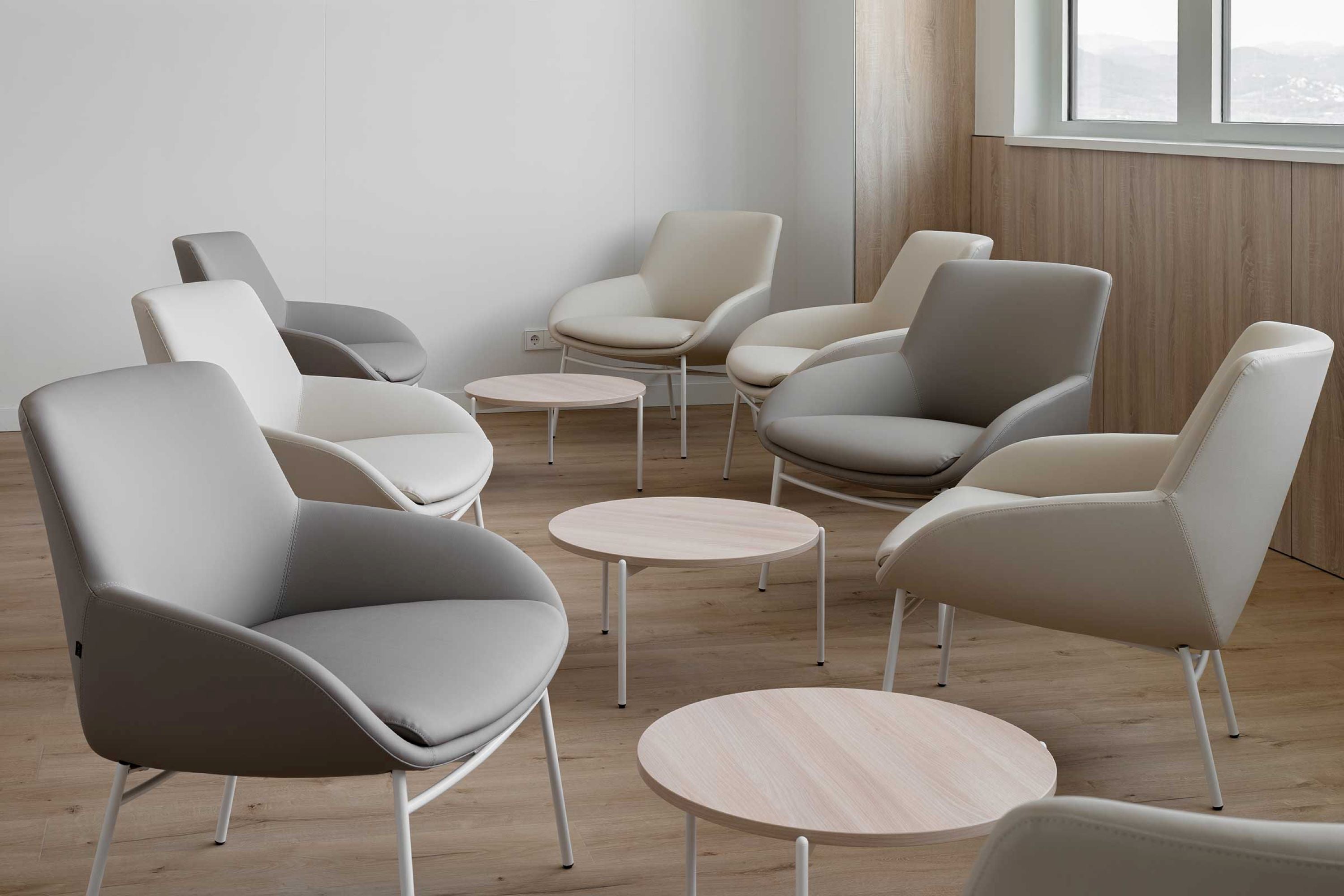 Noom_10_Chair_4