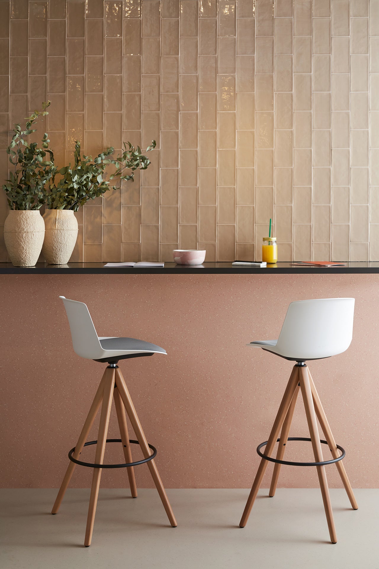 Noom 40 Beech Insitu