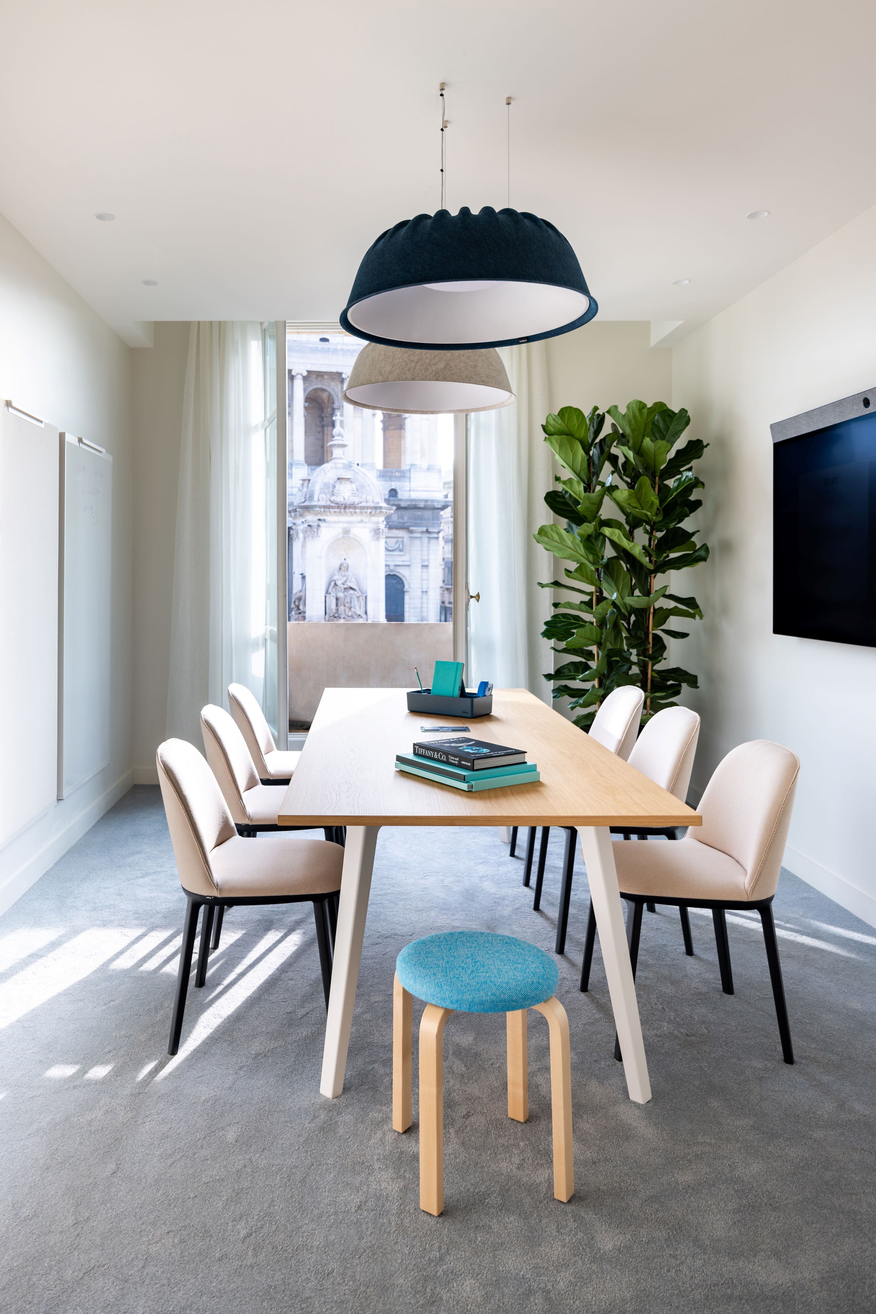 Softshell Side Chair insitu