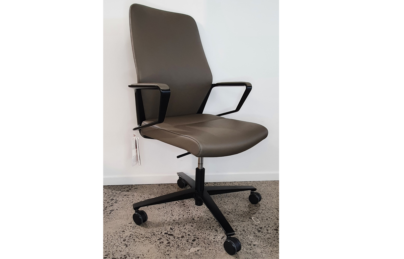 Clearance Furniture Kada